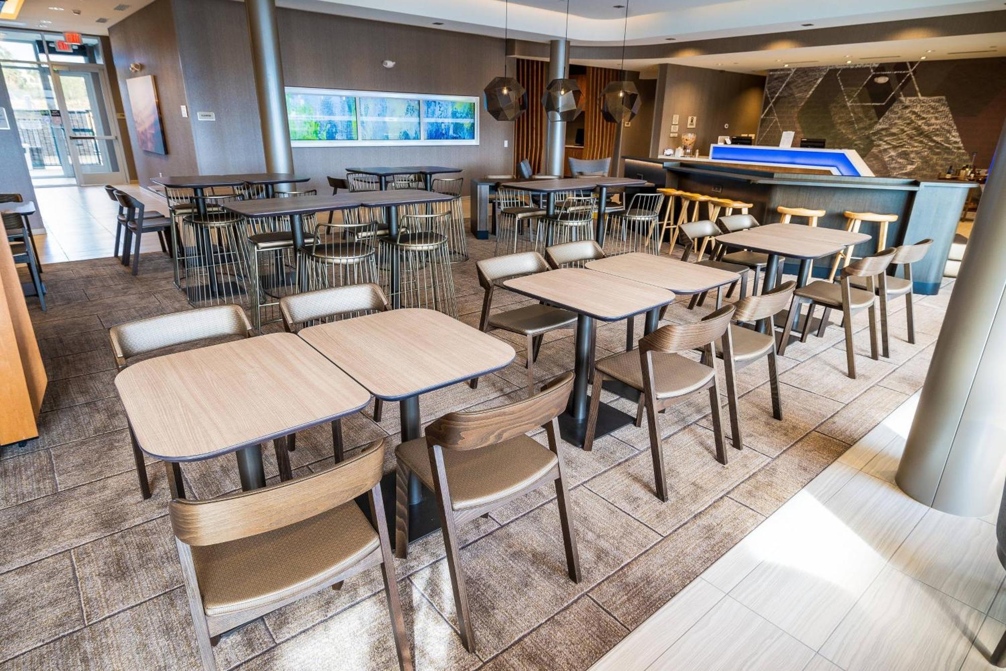 Springhill Suites By Marriott Newark Fremont Exterior photo